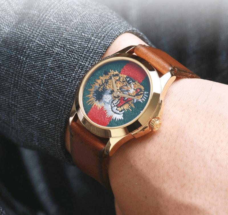 Gucci Le Marche Des Merveilles Red & Green Dial Brown Leather Strap Unisex Watch - YA126497