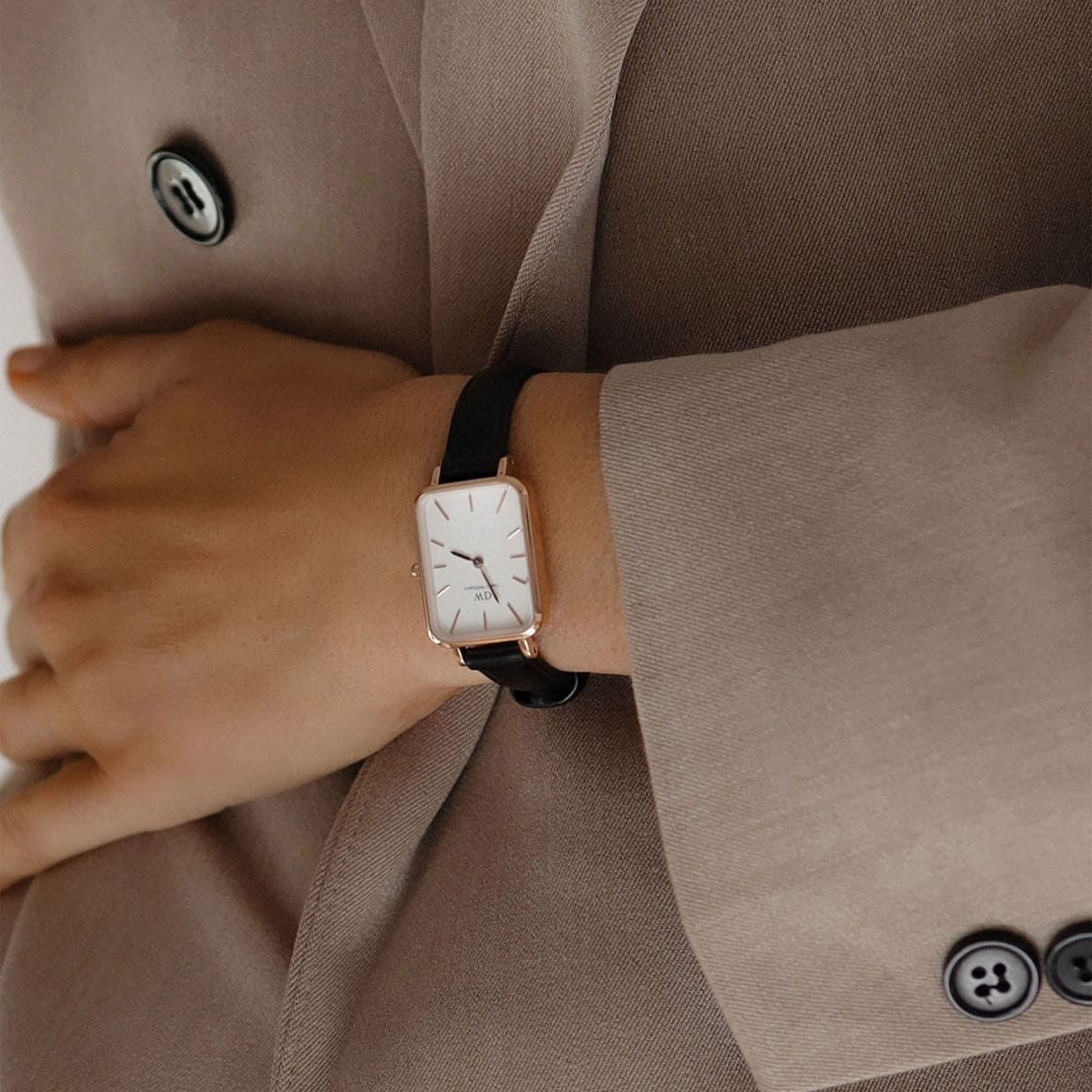 Daniel Wellington Quadro White Dial Black Leather Strap Watch For Women - DW00100434