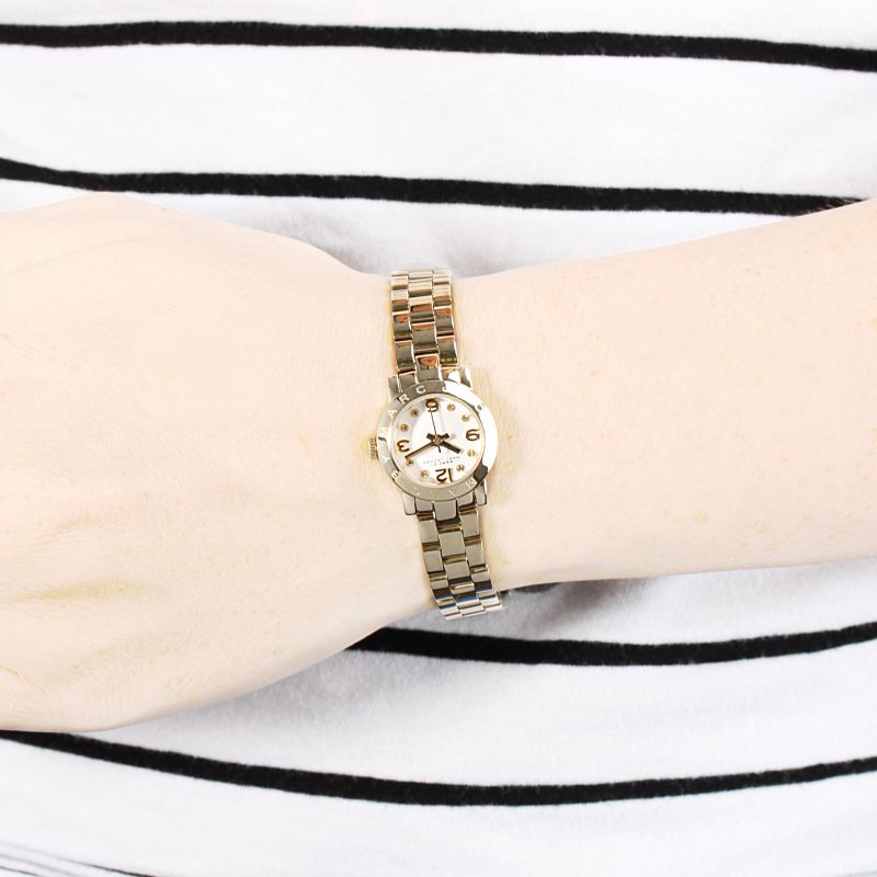 Marc Jacobs Amy Dinky White Dial Gold Steel Strap Watch for Women - MBM3226
